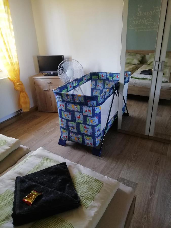 Ferienwohnung Nico Stadtilm Esterno foto